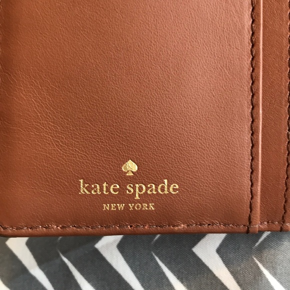 KATE SPADE WALLET - Picture 4 of 5